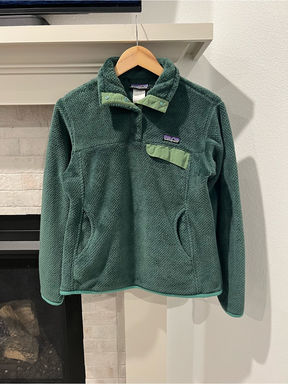 Patagonia Women’s Fleece Pullover Dark Green